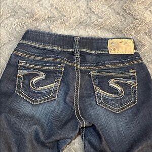 Silver Jeans Women’s Dark Blue Skinny Jeans with Contrast Stitching